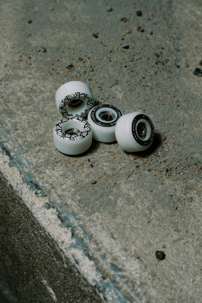 Piro x Knife Fingerboard Wheels